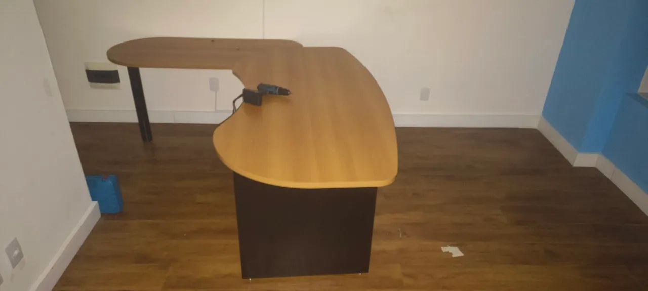 Mesa presidencial + 3 bancadas  - Foto 2