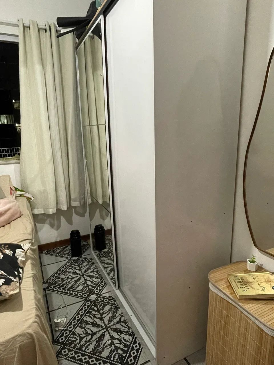 Guarda roupa com espelho  - Foto 2