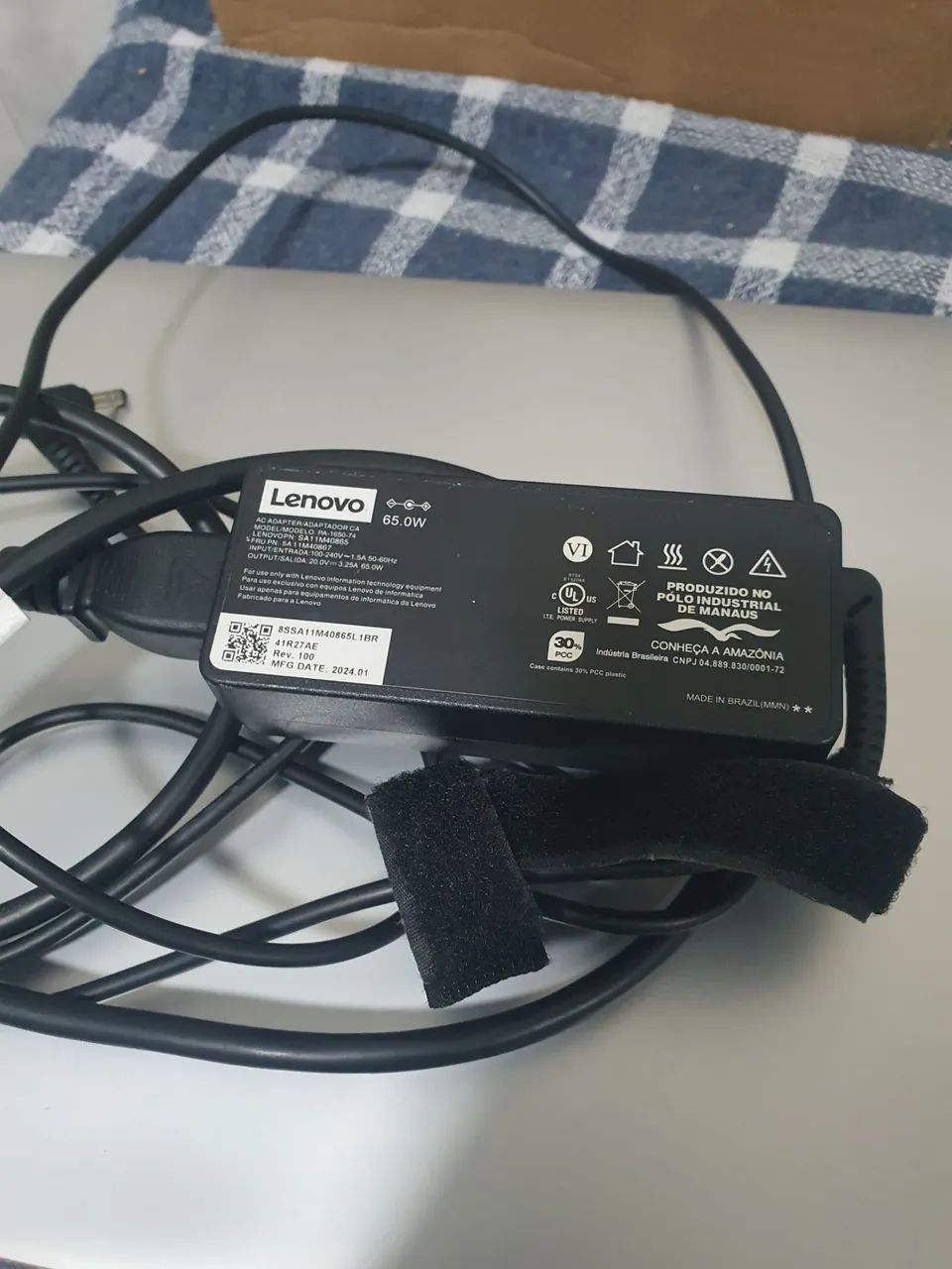 Notebook Lenovo com defeito,para quem quiser arrumar ou retirar peças... - Foto 4
