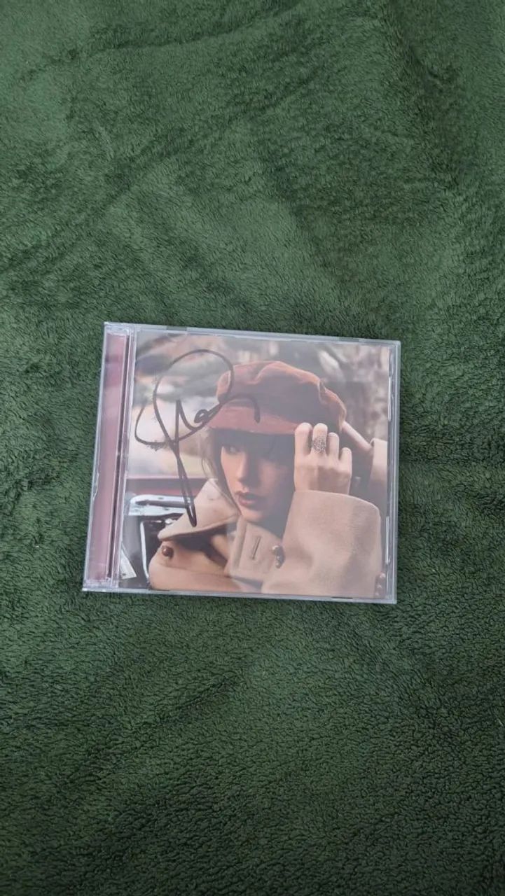 CD Red (Taylor's Version) signed autografado - Taylor Swift