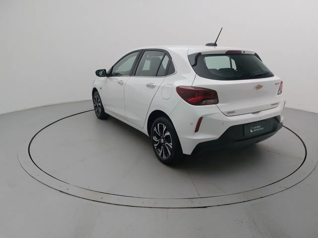 Chevrolet Onix Hatch Premier 1.0 12V TB Flex Aut. 4P, foto 3 de 18