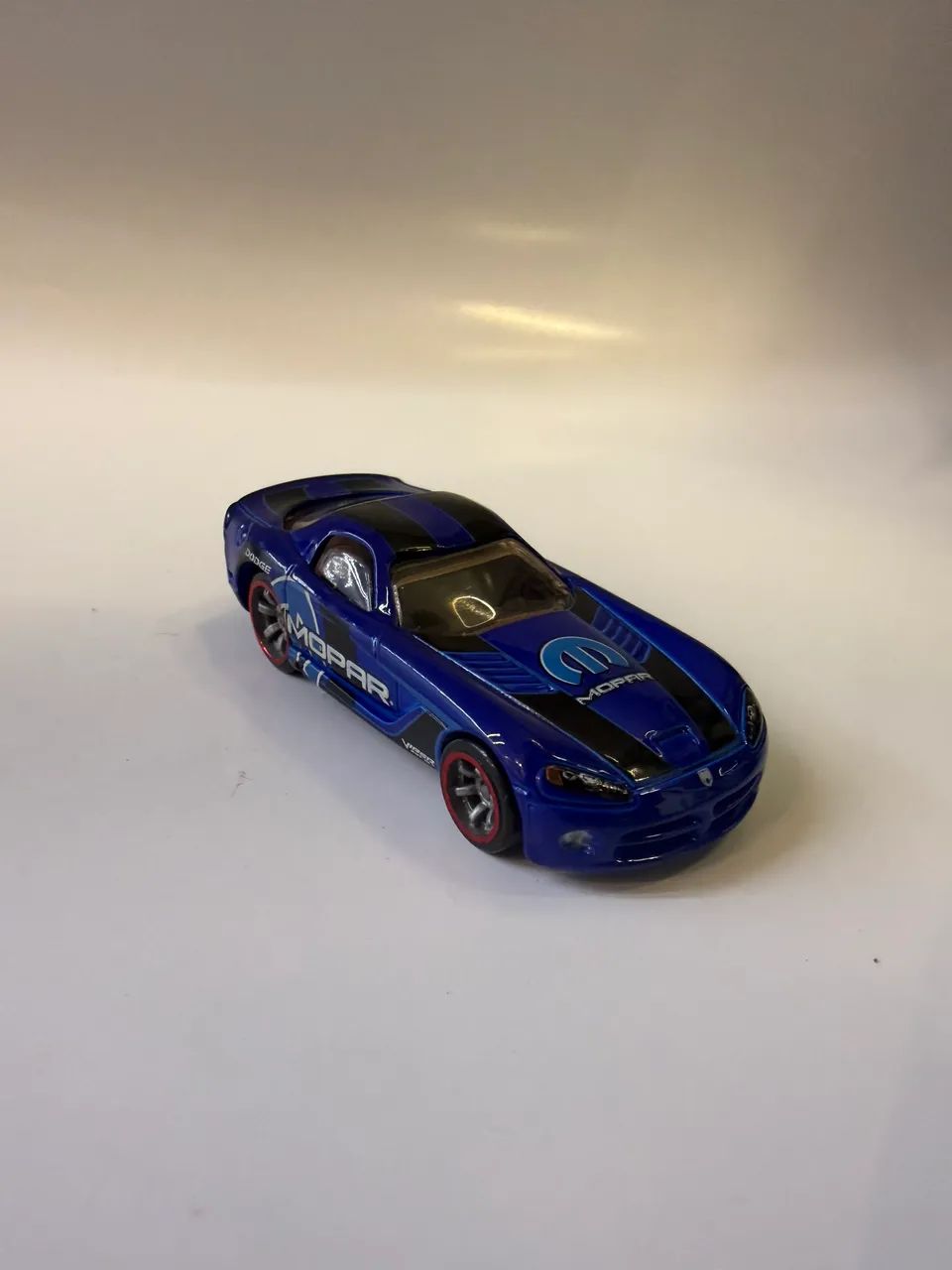 Hot Wheels ?06 Dodge Viper SRT10 - Speed Machines 2010