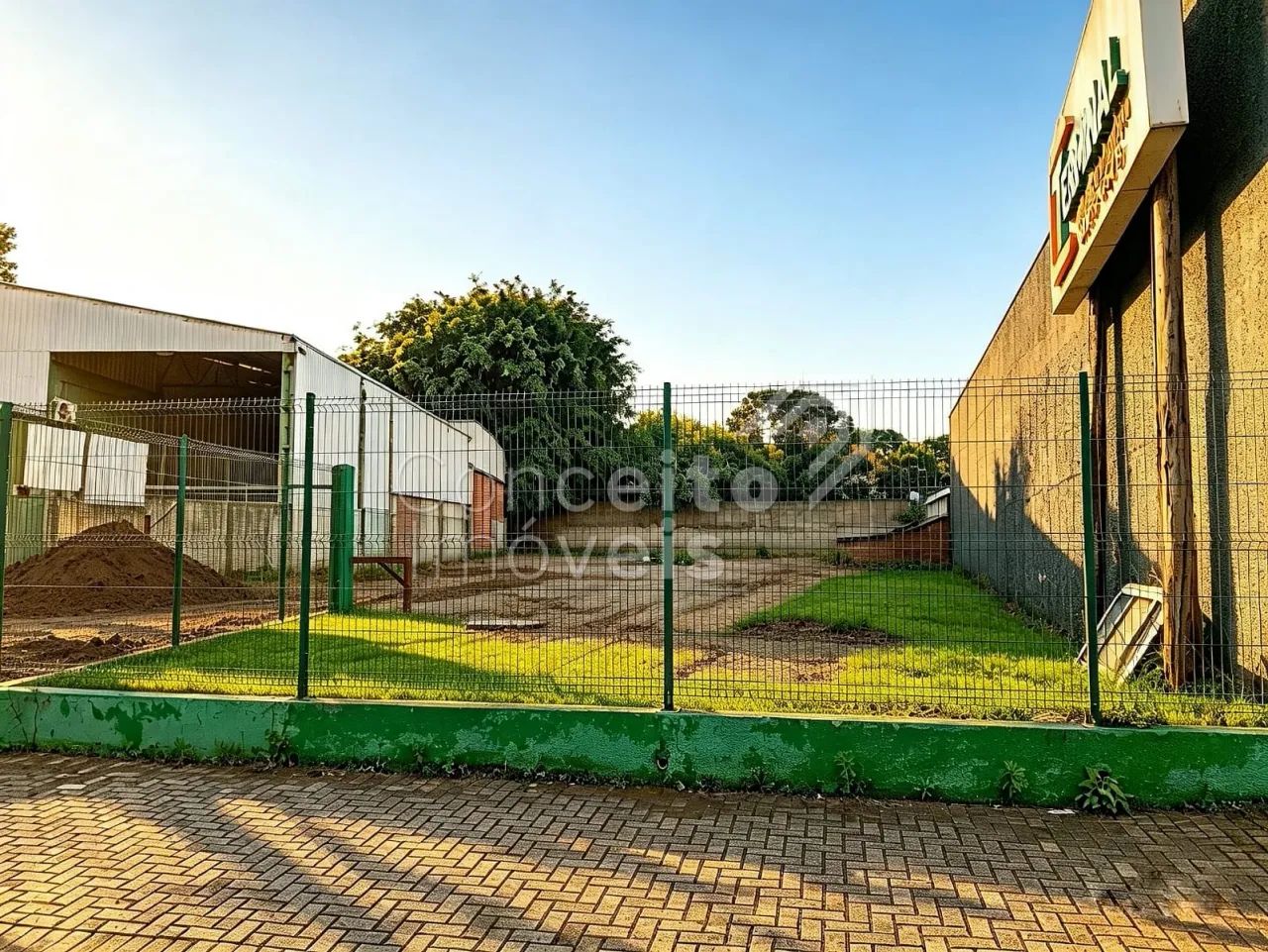 Terreno com 1.000 m² - Nova Rússia