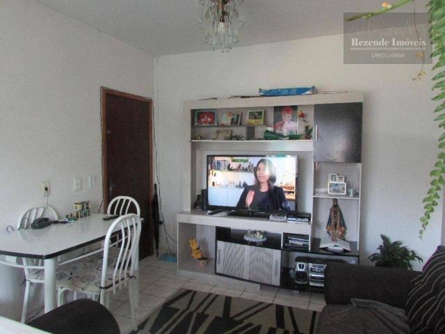 F-AP0912 Apartamento com 2 dormitórios à venda, 45 m² por R$ 129.000 - Fazendinha-Curitiba - Foto 2