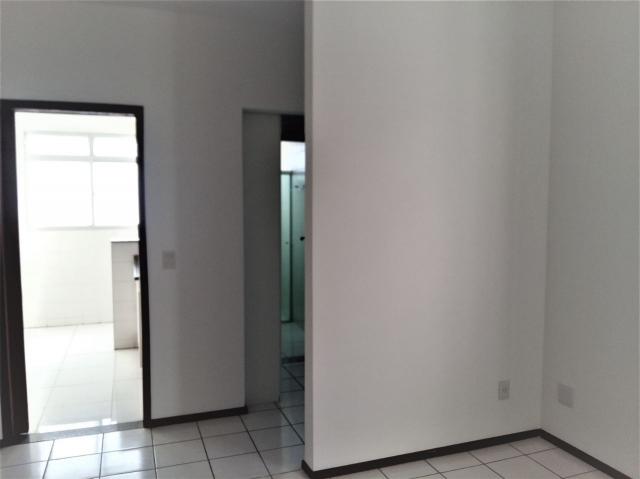 Apartamento de 2 qtos em ótima localização - Foto 2
