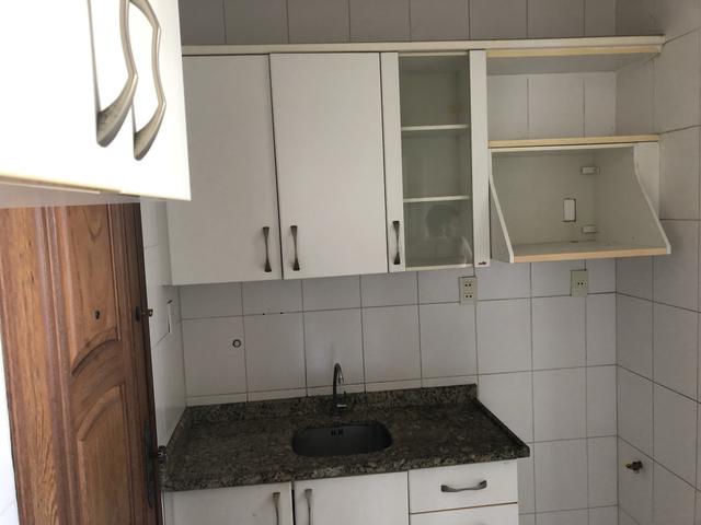 Apartamento 2/4 com dependência, reversível 3/4, localizado - Foto 9