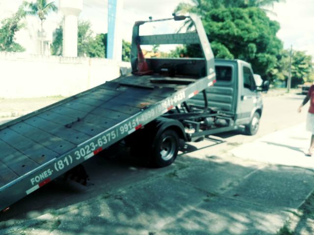 Caminhão iveco daily 70C17 Reboque plataforma - Foto 6