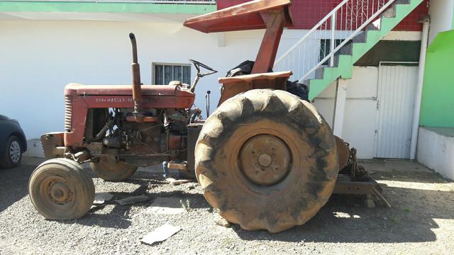 Trator com guincho