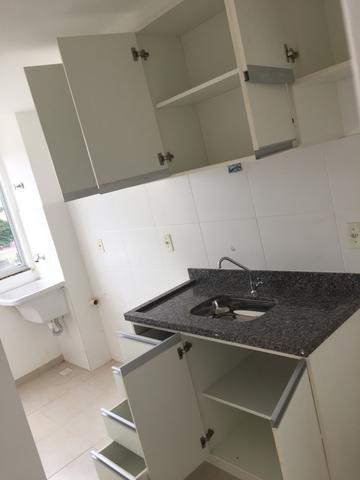 Alugo Apartamento 2 quartos, sala, cozinha, vaga de garagem - Foto 5
