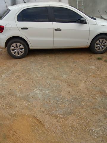 Vende-se ou troco por uma strada pick up