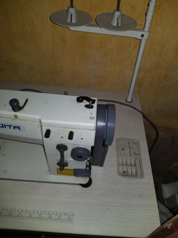 Máquina de costura Industrial completa com mesa e motor - Foto 3