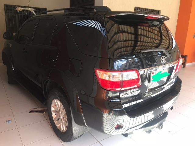 Hilux SW4 3.0 4x4 Diesel 7 Lugares Automática 2010/2011 - Foto 4
