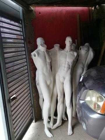 Maniquim - Foto 2