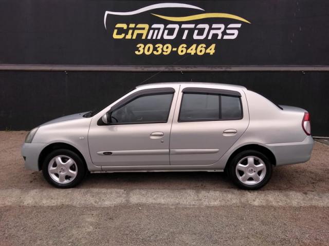 RENAULT CLIO SEDAN(HI-FLEX) PRIVIL.1.6 16V 4P