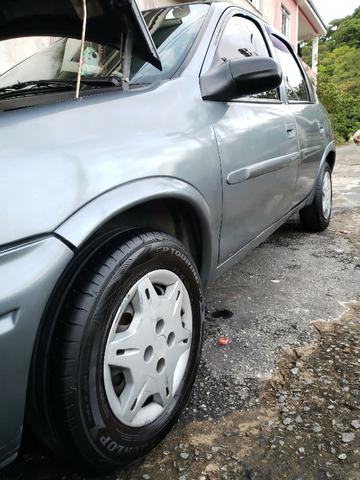 Corsa Sedan 2001 - Foto 2