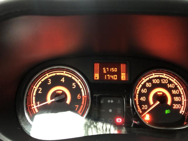 Sandero - Foto 12