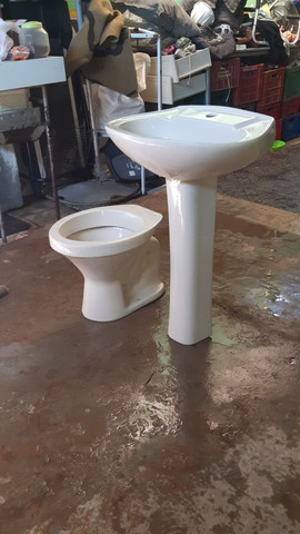 LINDO Conjunto de banheiro  na cor BEGE, LAVATÓRIO+VASO+COLUNA - Foto 2