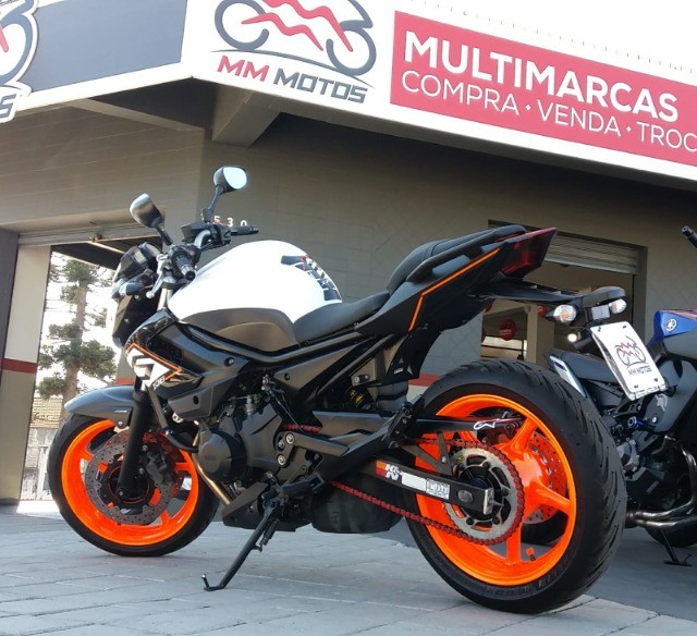 YAMAHA XJ6 N SP 2016  SEGUNDO DONO, MANUAL, CHAVES RESERVA 