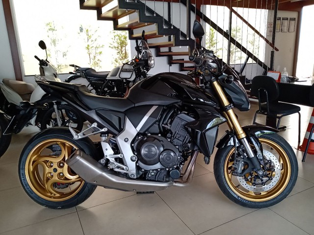 HONDA CB 1000R ANO 2012