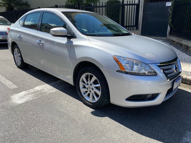 NISSAN SENTRA SV 2.0 AUTOMÁTICO 2016