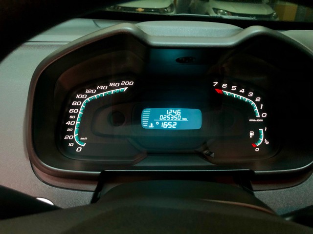 MONTANA 2016 BAIXA KM CARRO NOVO