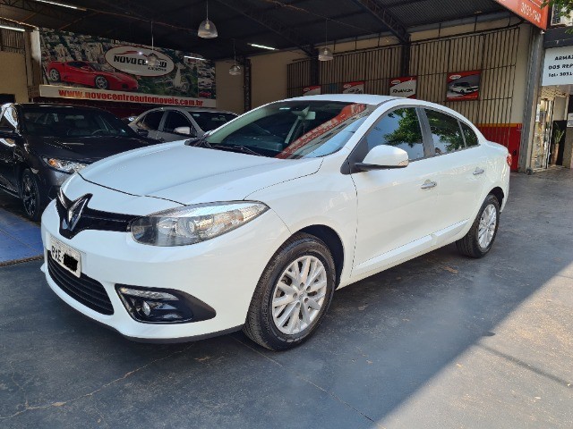 RENAULT/FLUENCE DYNAMIQUE PLUS 2016 SUPER CONSERVADO PNEUS SEMI-NOVOS