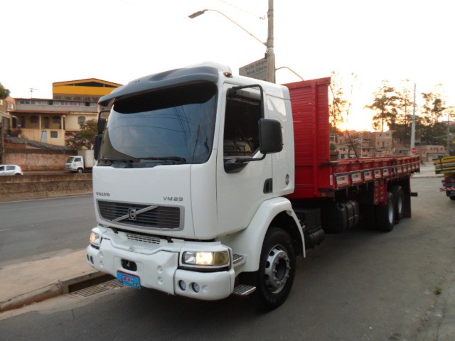 VOLVO VM 23-240