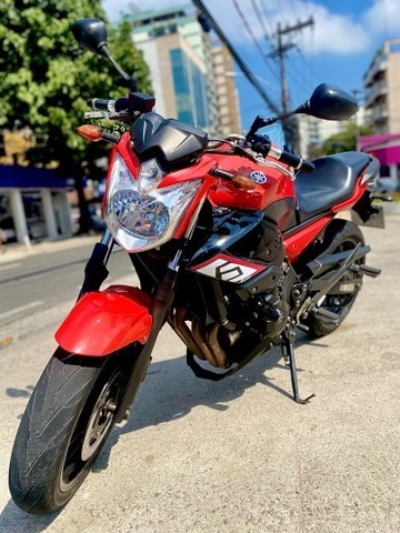 YAMAHA XJ6 N 2012