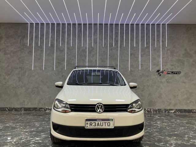 VOLKSWAGEN FOX 2014 1.0 MI 8V FLEX 4P MANUAL