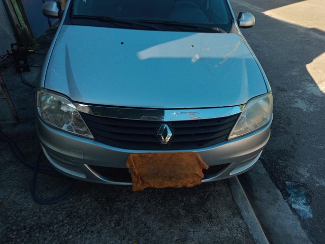 VENDO LOGAN 2013 1.6 COM GNV