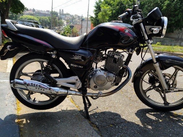 SUZUKI YES 125 2011 NOVÍSSIMA