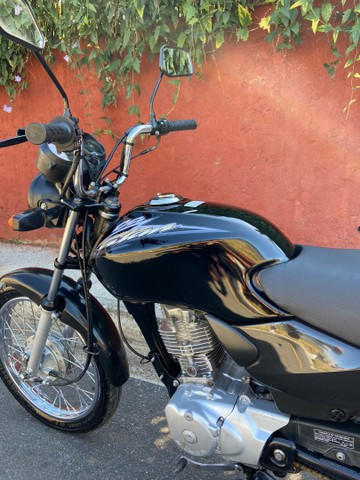 VENDE -SE CG TITAN 125 2002 2003