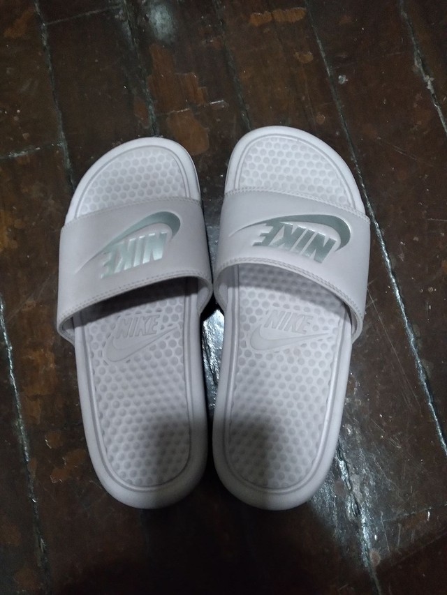 chinelo nike 36