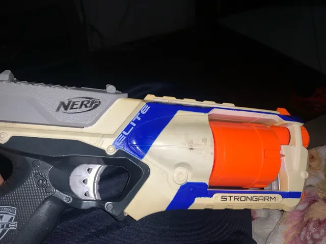 Arma Nerf em segunda mão durante 45 EUR em La Peña na WALLAPOP