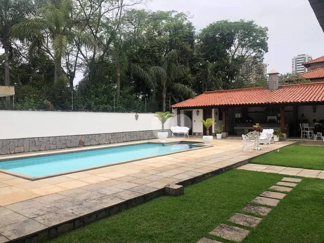 OPORTUNIDADE! Preço de Terreno. Casa com 4 suítes no Condomínio Pedra de Itaúna. Barra da