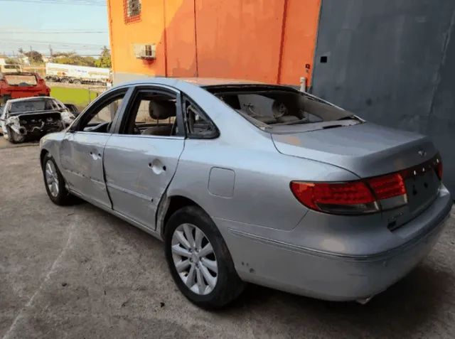 Sucata Hyundai Azera 2010 GLS 3.3 V6 245cv - Foto 6