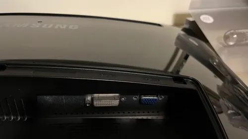 Monitor Samsung 22" T220  - Foto 4