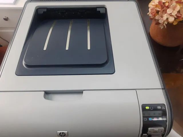 Impressora Hp LaserJet Color CP 1515n usada - Foto 2