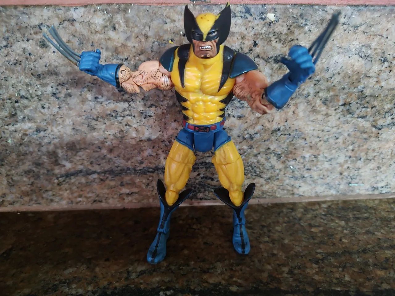 Boneco Wolverine articulado