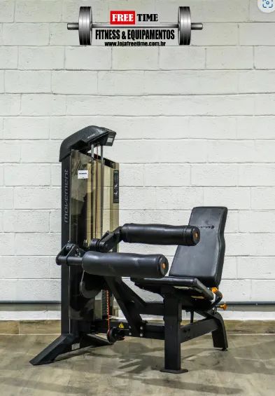 Cadeira flexora Movement linha Edge usado