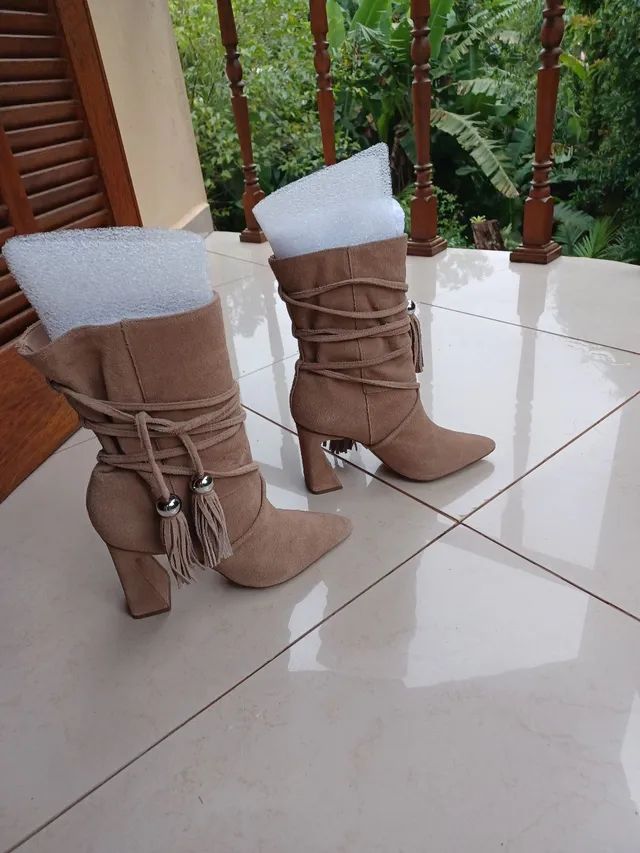 Bota Arezzo Slouch Original em Camurça  35
