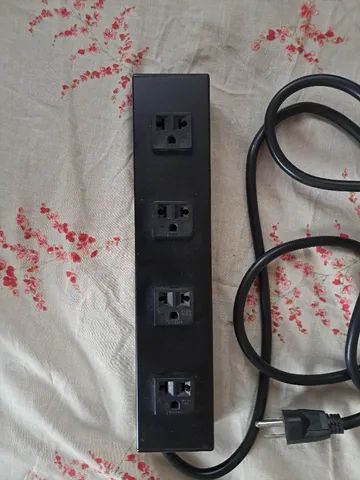 Calha/régua para tomadas em alumínio