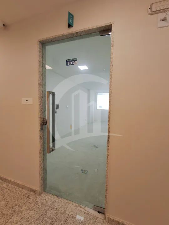 SALA COMERCIAL NO JARDIM EUROPA MEDICAL CENTER - PREPARADA PARA DENTISTA