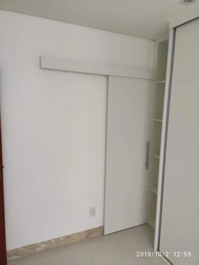 Colocação e confecção de portas de correr e de giro - Foto 5