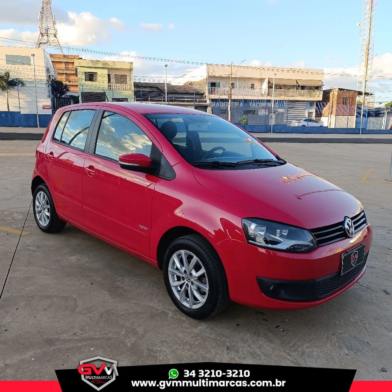 W Fox VOLKSWAGEN FOX 2013 Usados e Novos