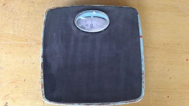 Balança antiga de chão até 120KG funcionando 89,00 Pix - 1203