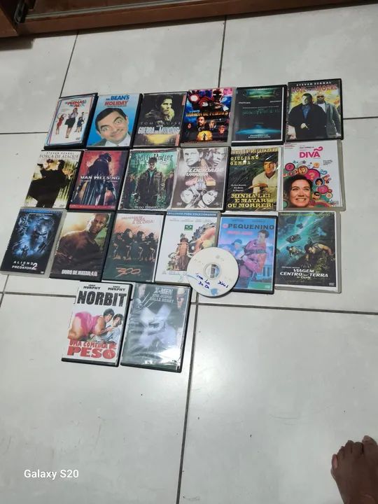 DVD DIVERSOS MUSICAS E FILMES - Foto 5