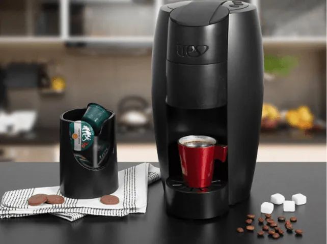 Lacrada Cafeteira Expresso Lov Multibebidas 15 Bar 1.250w 220v Vermelha - Três Corações - Foto 4