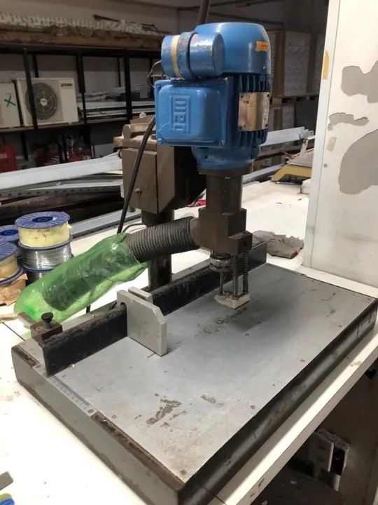 Furadeira de Bancada Manig Ano 2003 - Foto 3