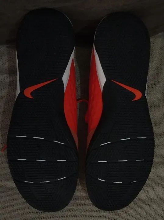 Chuteira Nike Tiempo Legend 8 futebol salão - Foto 3